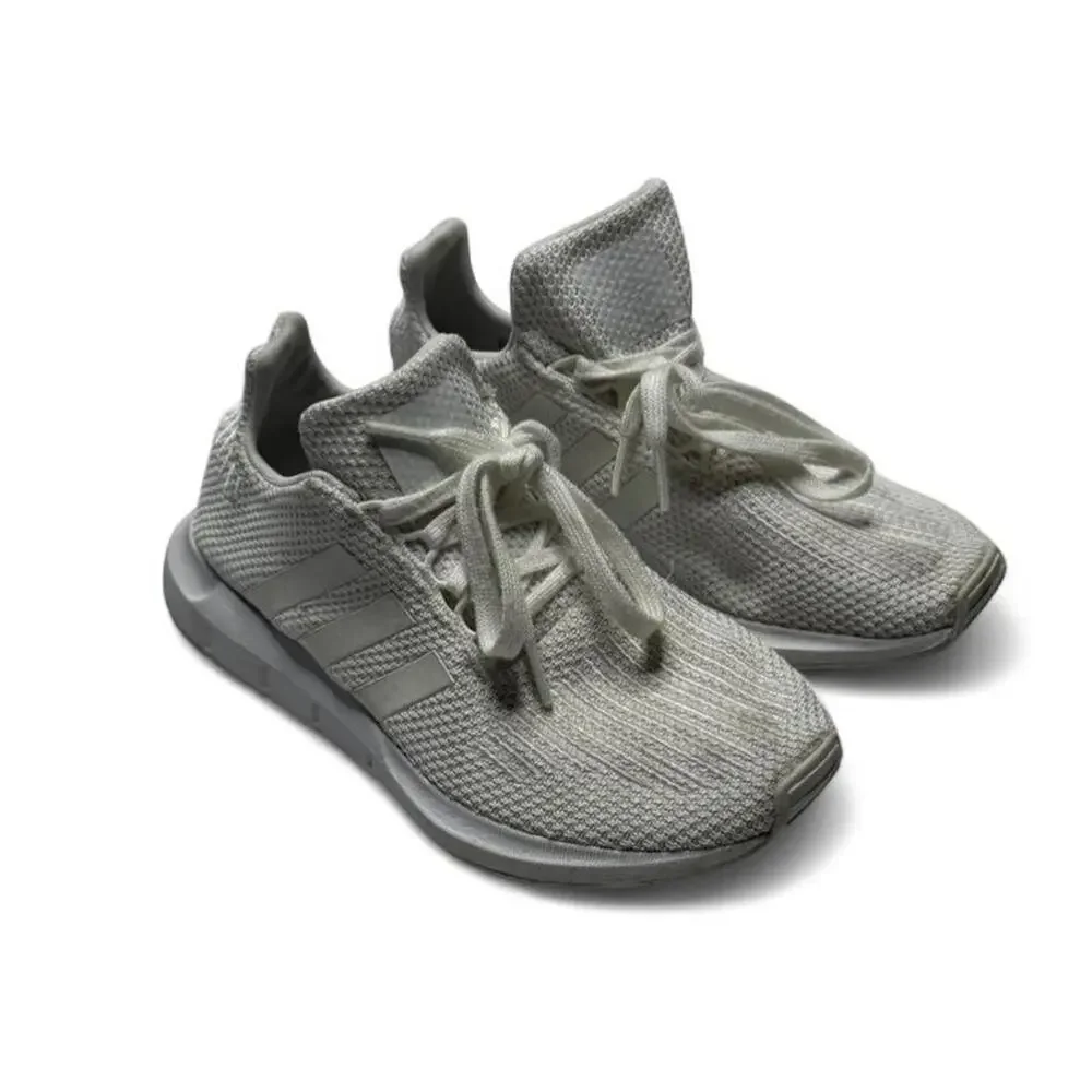 Adidas Women’s Swift Run 1.0 Casual Sneakers Cushioned Comfort Womens Size 5 1/2